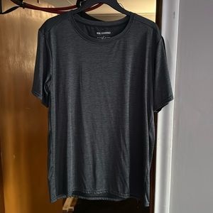 REAL ESSENTIALS ATHLETIC TSHIRT - SIZE LARGE